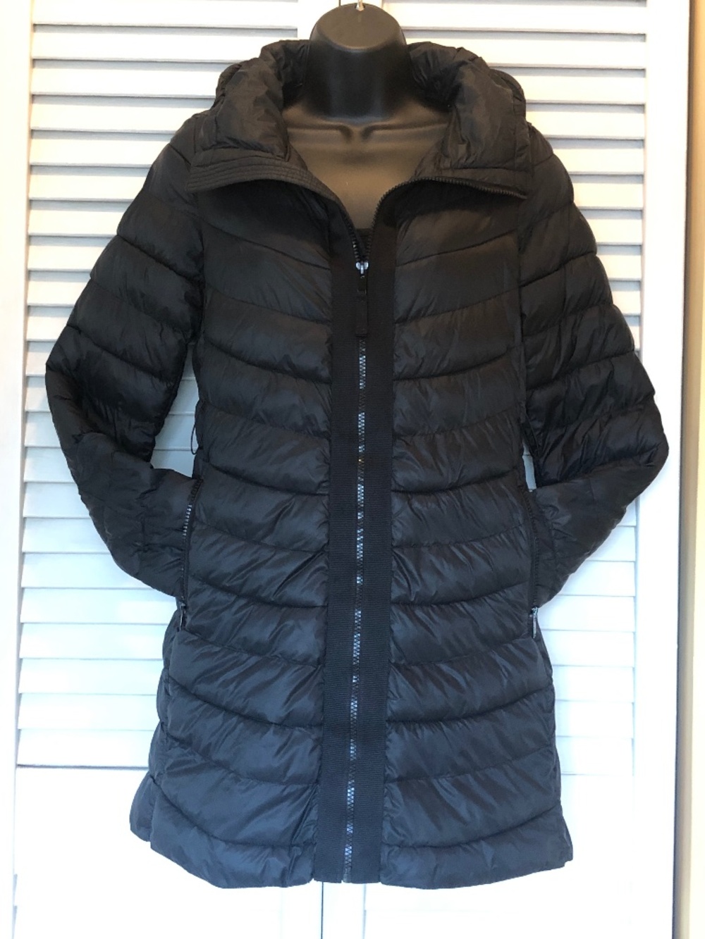 3/4 Length Puffer Coat- Hooded! EUC